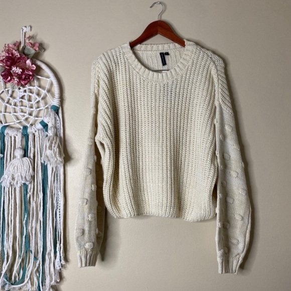 Anthropologie Sweaters - Moon and Madison Knit Sweater Cream Size Large